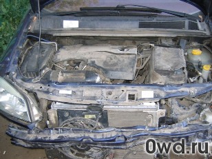 Битый автомобиль Opel Zafira