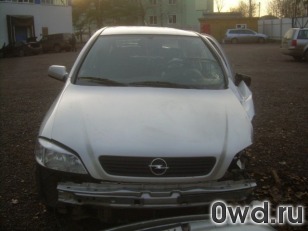 Битый автомобиль Opel Astra